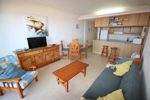 Apartamento Sota 3, Beach Front, Spectacular Ocean Views, Parking, Wifi