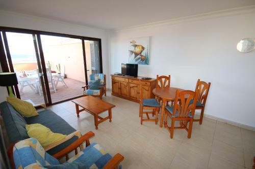Apartamento Sota 3, Beach Front, Spectacular Ocean Views, Parking, Wifi