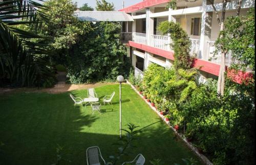 Bloom Star Hotel