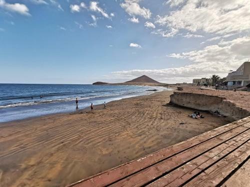 Home2book Bright Apartment El M�dano Beach