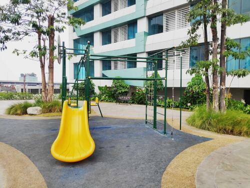 Apartemen Grand Kamala Lagoon By 21 Room