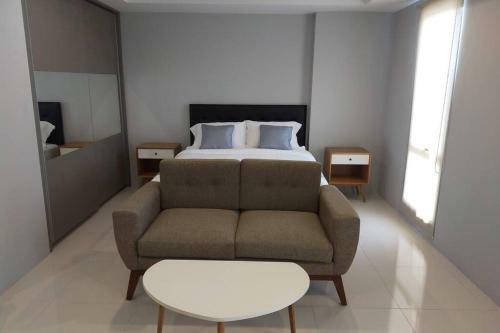 Apartamento Azalea Suites Cikarang - By Urban Style Collections