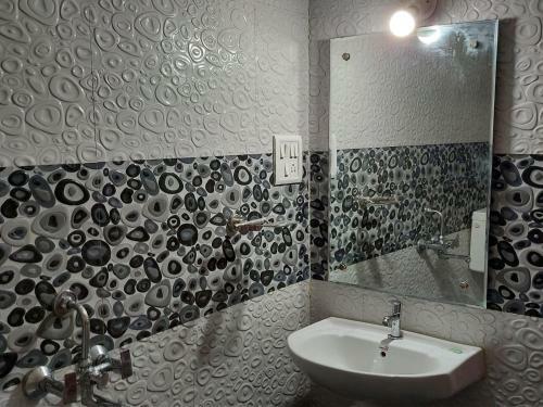 Krishna Dham By J7 Hotels And Resorts