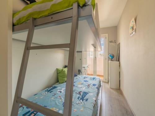 Apartment Coral Sea Views