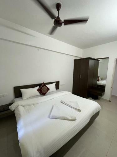 Apartamento Magnificent 2 Bhk Service Apts. With A Lovely Pool