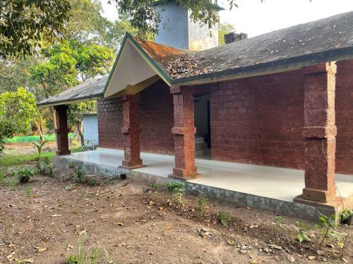 Hostal Garden Rooms