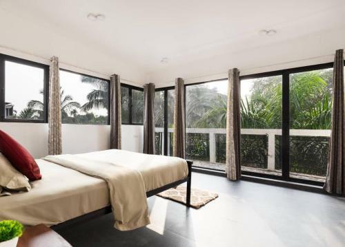 Esta Bella Villa B