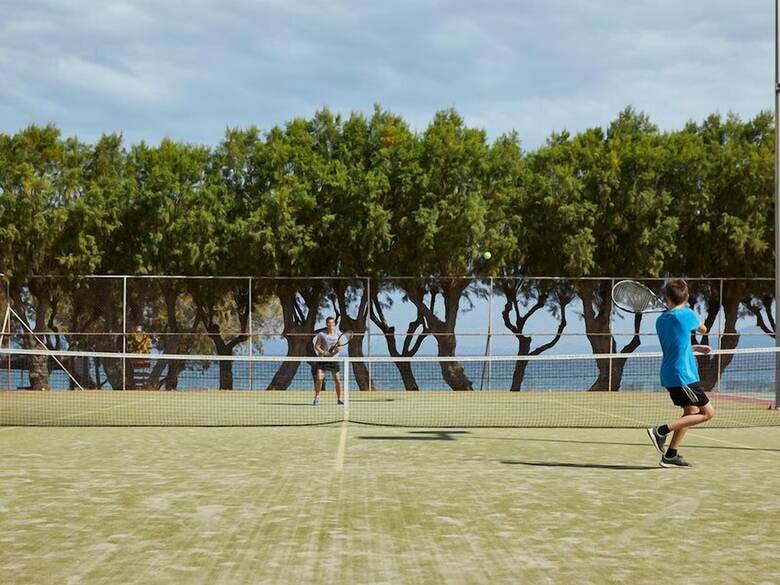 Alex Beach Hotel & Bungalows