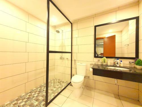 Luxurious Landing Apartments & Suites Bahria Town