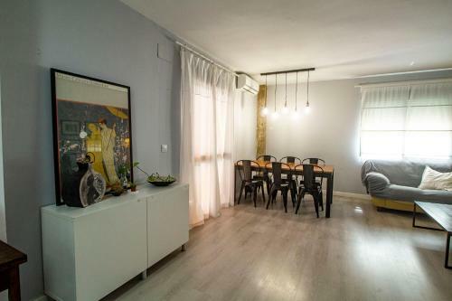 Apartamento Con Terraza Y Piscina A Metros de La Playa