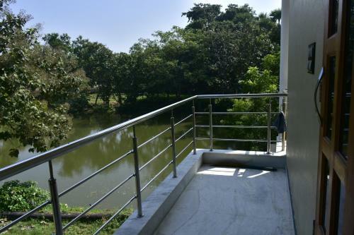 Dtda Dan Village Homestay, Eadpur Arambagh