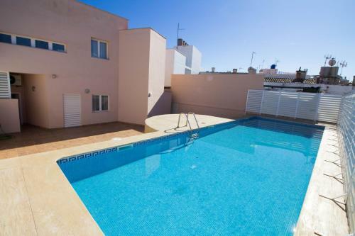 Apartment Near The Sea With Wifi And Pool