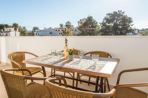 A Perfect Location Villa For Holidays With AC And Private Pool