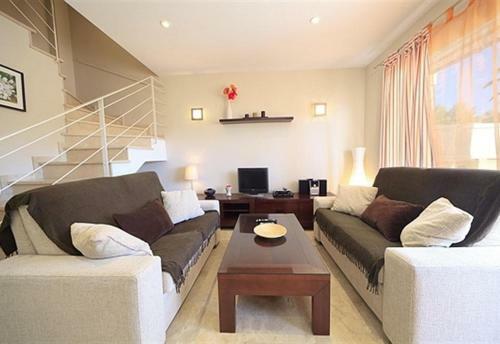 Roses House 4