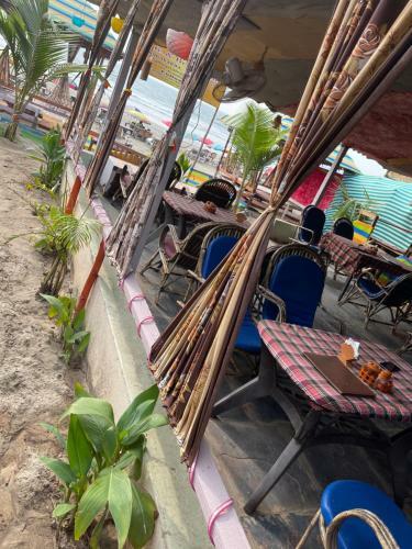 Hostal Sydney X Cafe & Beach Huts