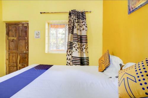 Hostal Samantha Inn Beach Resort