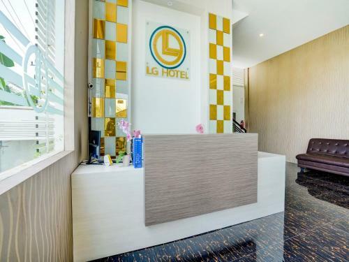 Collection O 90176 Lg Hotel Jember