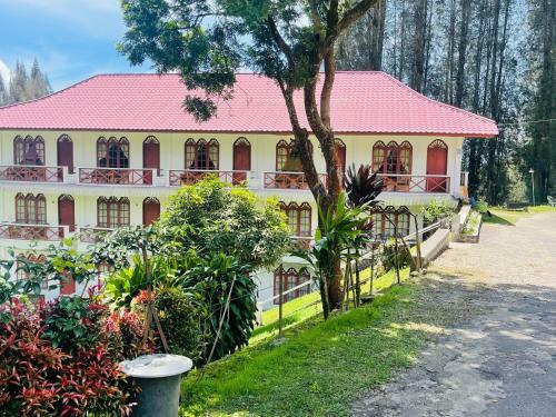 Hotel Sibayak Multi National Rest House