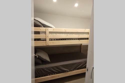 M2 Cool Apartment Next To Metro. 15m To Center