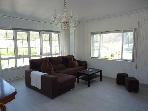 Apartamento Area Pequena �zaro 2