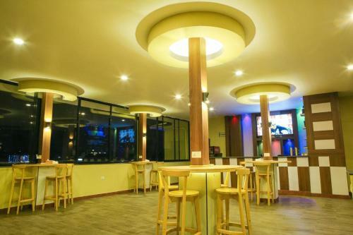Albergue Om Gaura Hotel