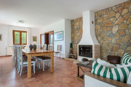 New! Villa Es Puig With Pool, Bbq, Wifi