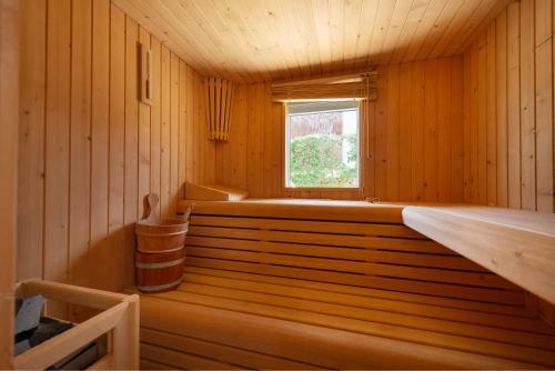 New! Stunning Villa With Sea View, Pool, Sauna And Jacuzzi