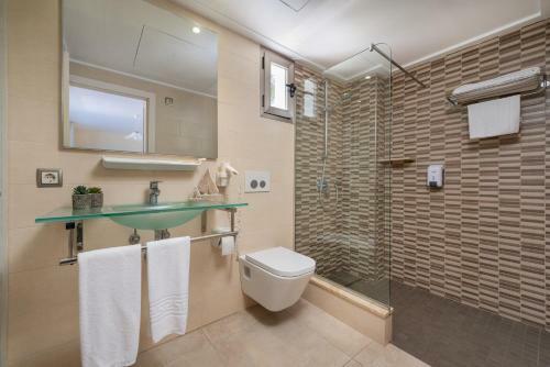 Magnific Apartment With Pool Close To The Ferrera Beach