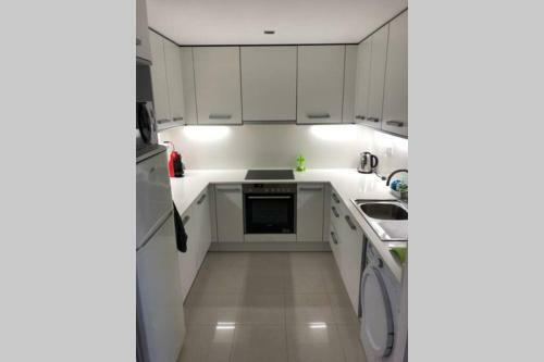 Apartamento Nuevo,con Parking Y Ascensor