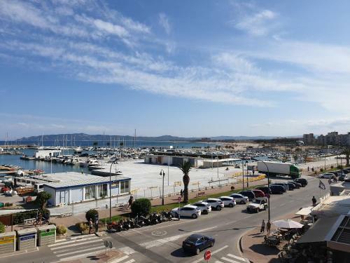 Apartaments N�ria Plaja