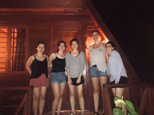 Hostal Mondulkiri Pizza Bungalows