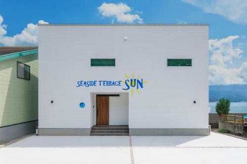 Seaside Terrace Sun