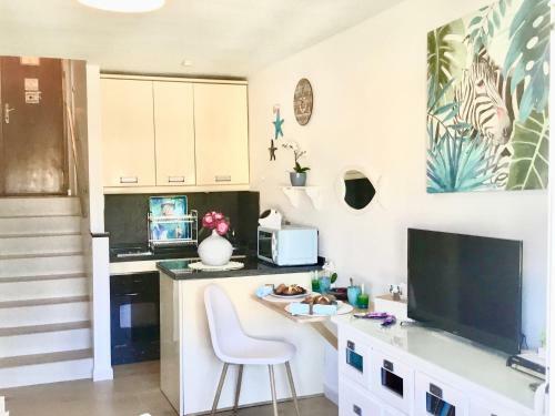 Apartamento Luminoso Estudio A Pie De Playa