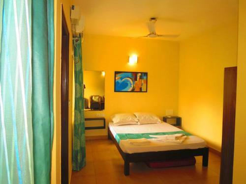 14) Very Modern Furnished Serviced Apartment