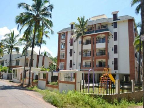 14) Very Modern Furnished Serviced Apartment