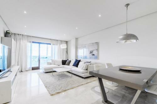 Luxury Apartment Frontal Beach In Doncella Beach