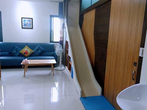 Elder Wheelchair B&B