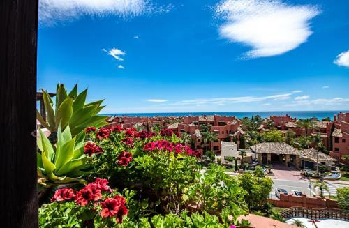 Marina Luxury Apartment