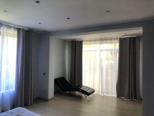Modern 3 Bed Beach Side Private Villa