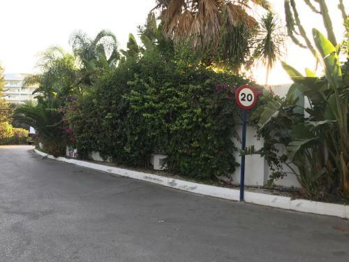Modern 3 Bed Beach Side Private Villa