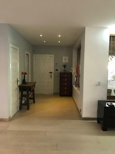 Modern 3 Bed Beach Side Private Villa