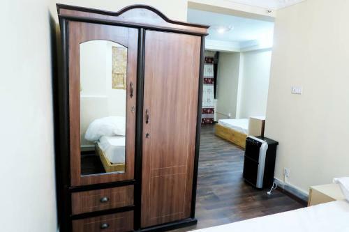 Bed & Breakfast Cheep Room Mero Hotel