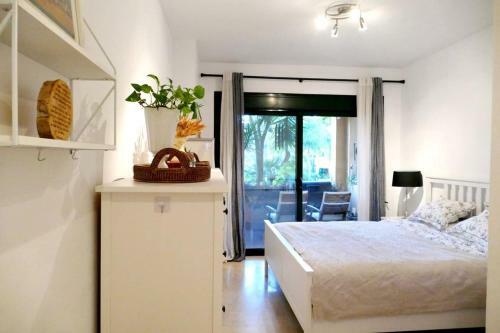 Apartamento 18-urbanizaci�n El Campanario