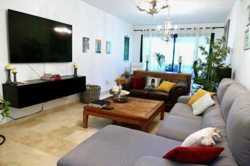 Apartamento 18-urbanizaci�n El Campanario