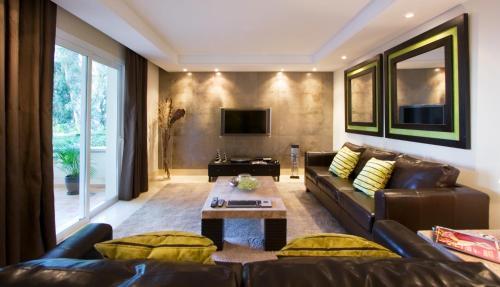 Heaven Beach Apartments, Apt 402