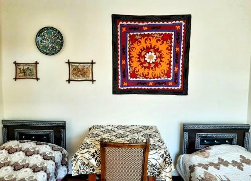 Hostal Art Guest House Usto