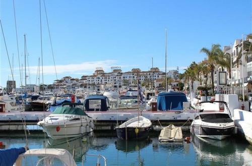 Apartamento Modern Appartement Met Zeezicht Benahavis-marbella