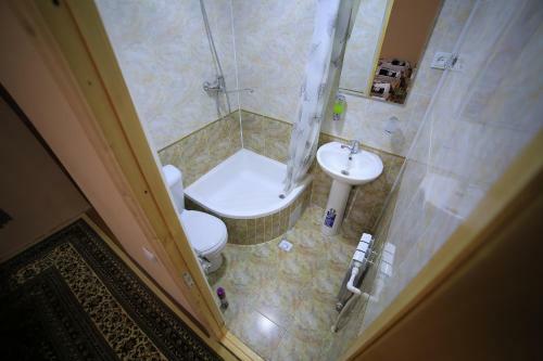 Hostal Parviz Guest House