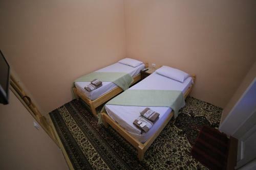 Hostal Parviz Guest House