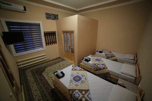 Hostal Parviz Guest House